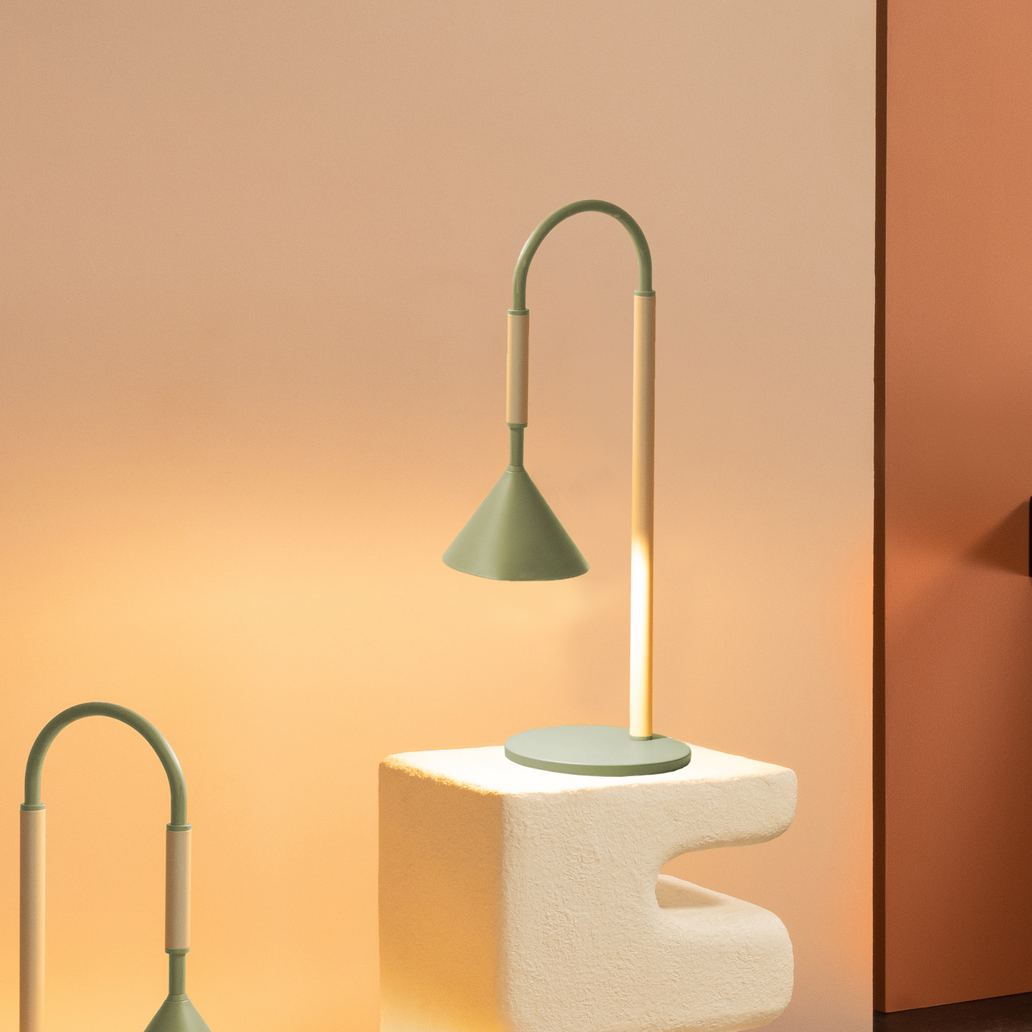 Venna Table Lamp Matte Off White & Matte Eucalyptus Green - 1458