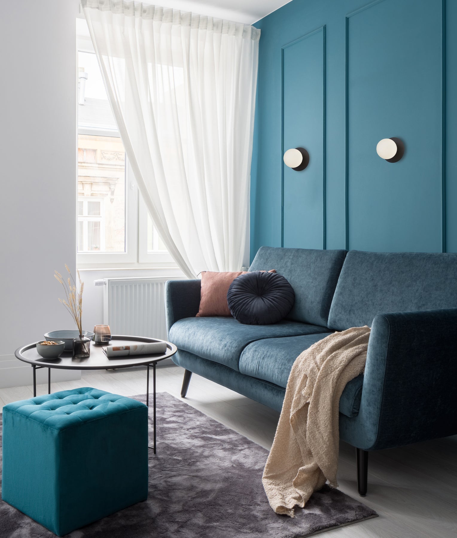 Balle Interior Round Base Wall Light Black - BALLE2R