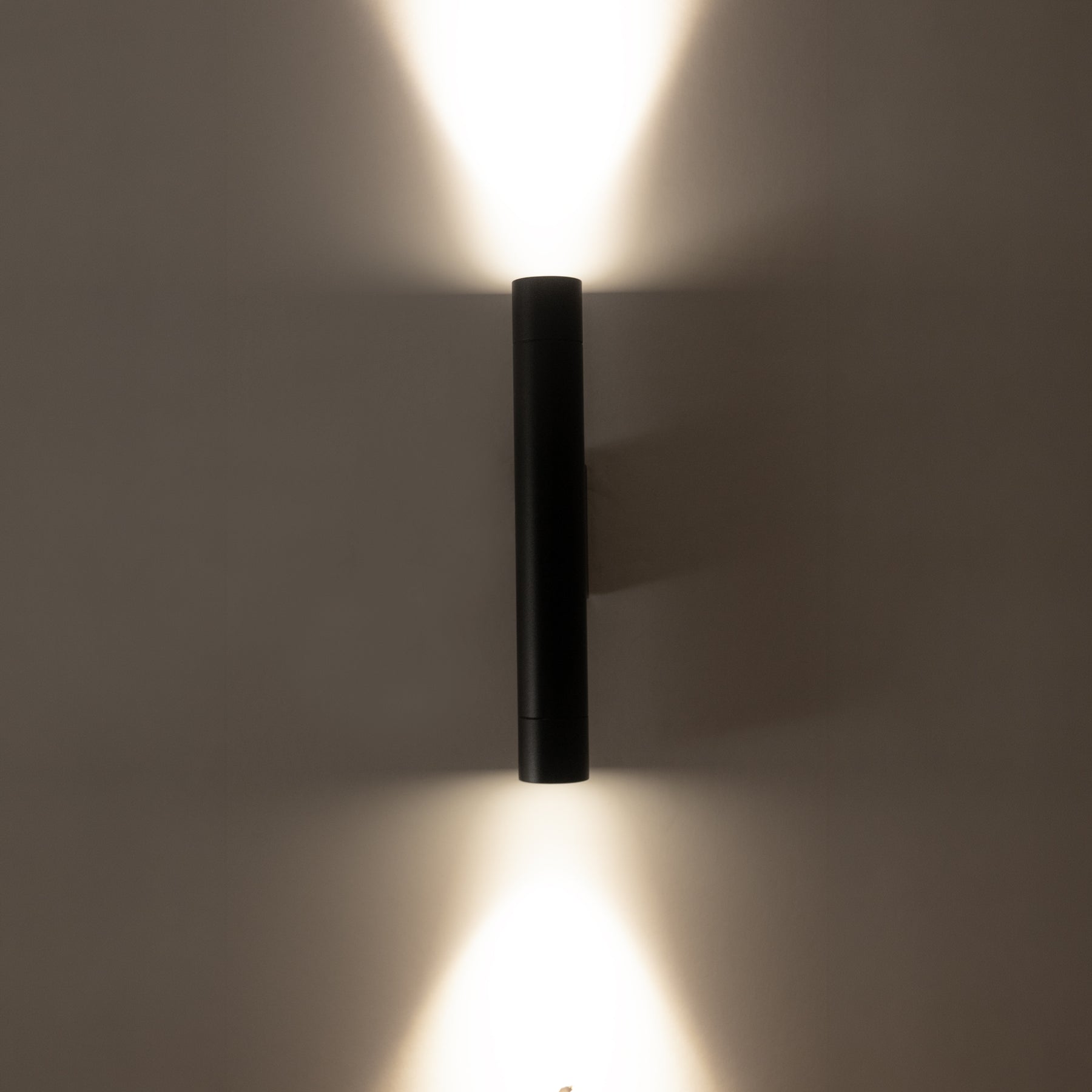 Dugo LED Up & Down Wall Light 3W Tri Colour Black - HV10293T