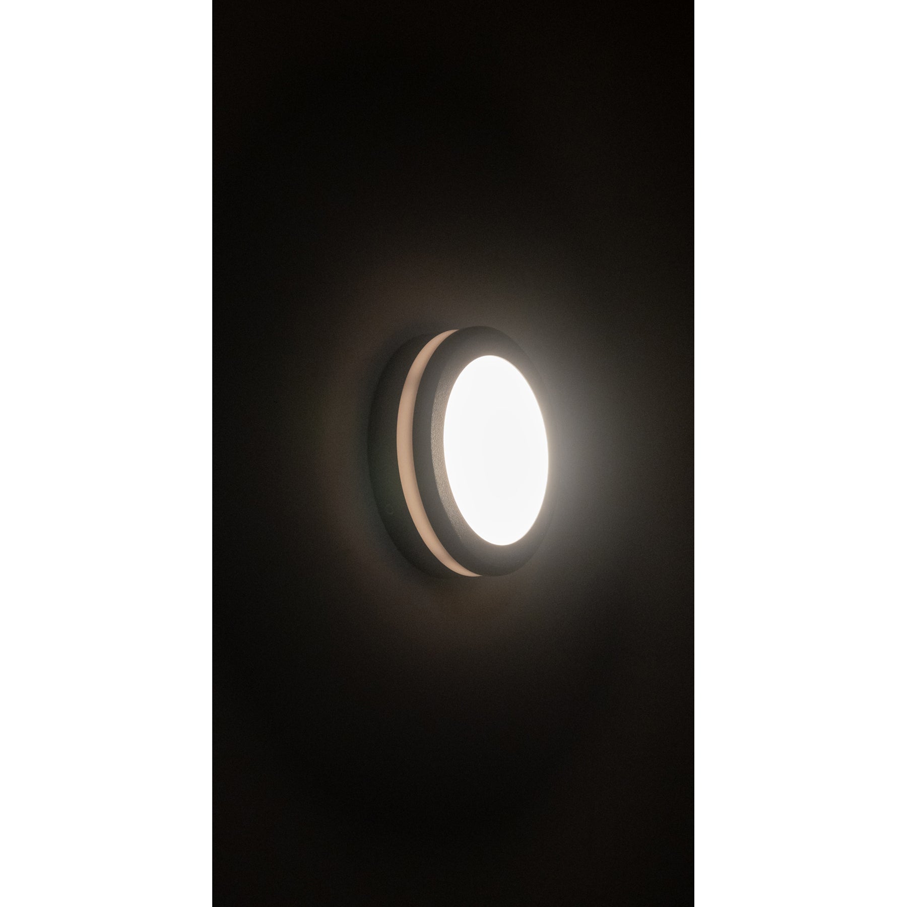 Nava LED Step Light 12V 5W Tri Colour Black - HV2960T-BLK-12V