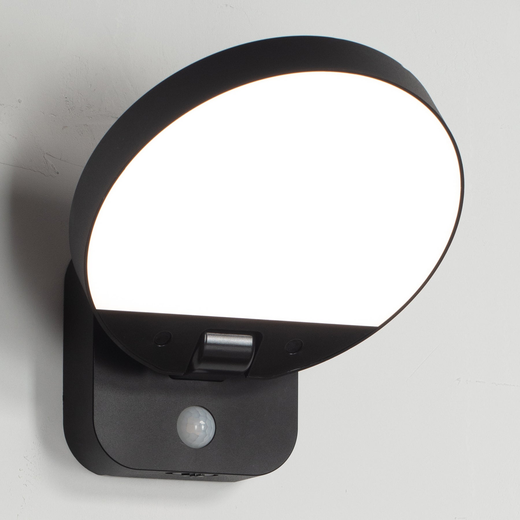 Solarni Solar Wall Light Polycarbonate Black 9W 4000K - HV36724-BLK