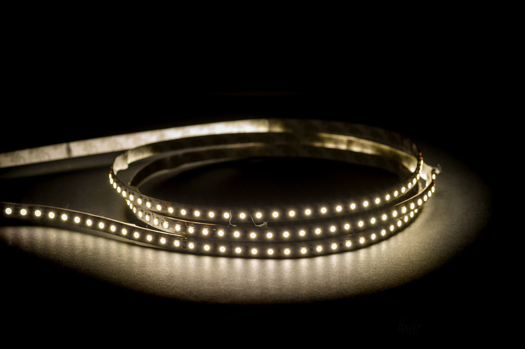 9.6W 24V DC IP20 LED Strip 5500K 30 Metre - HV9722-IP20-128-5K-30M