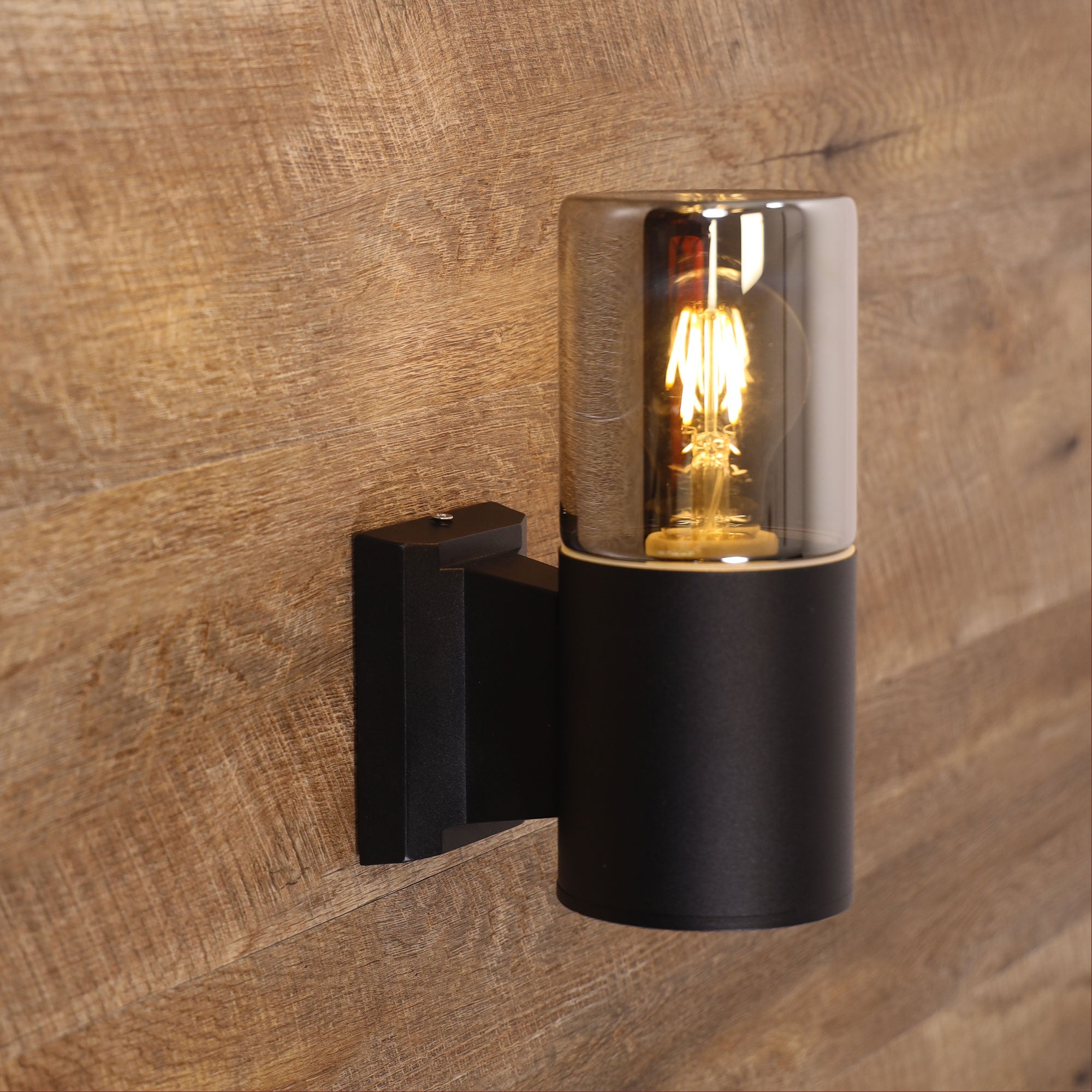 Wanaka Wall Light Black - OL7181BK