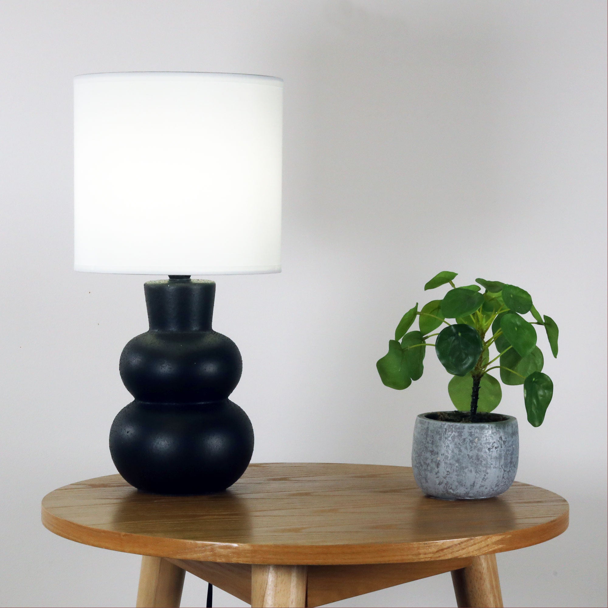 Holla Table Lamp Black Base With White Shade - OL90163BK