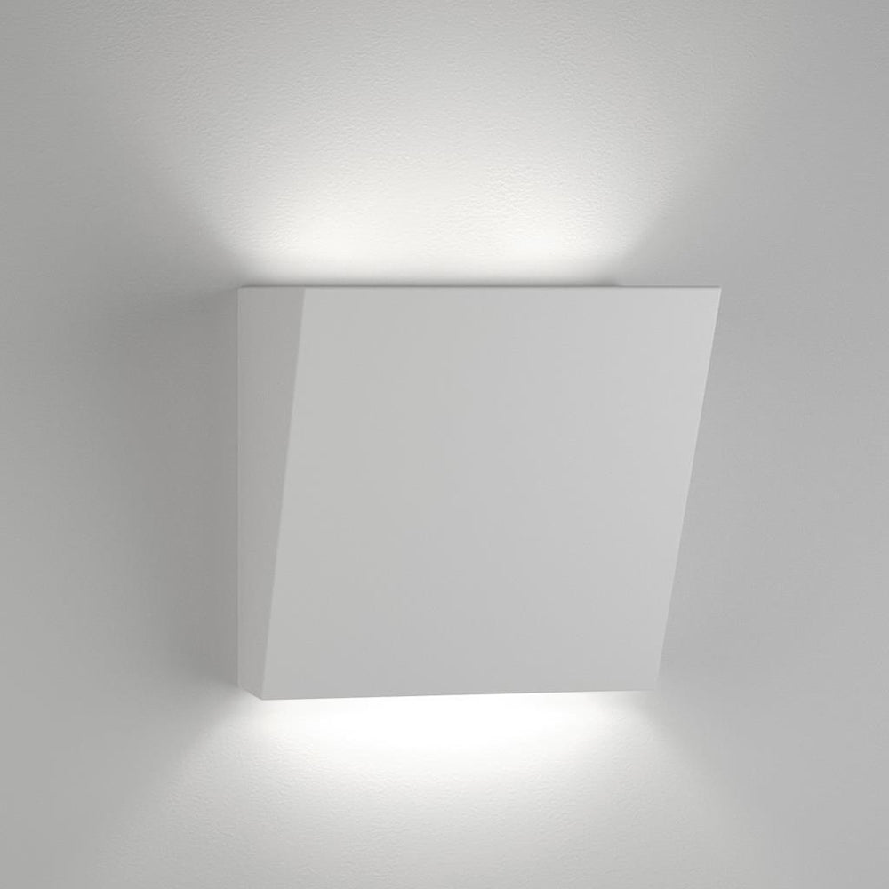 BF-2601B Wall Sconce W150mm White Ceramic - 11082