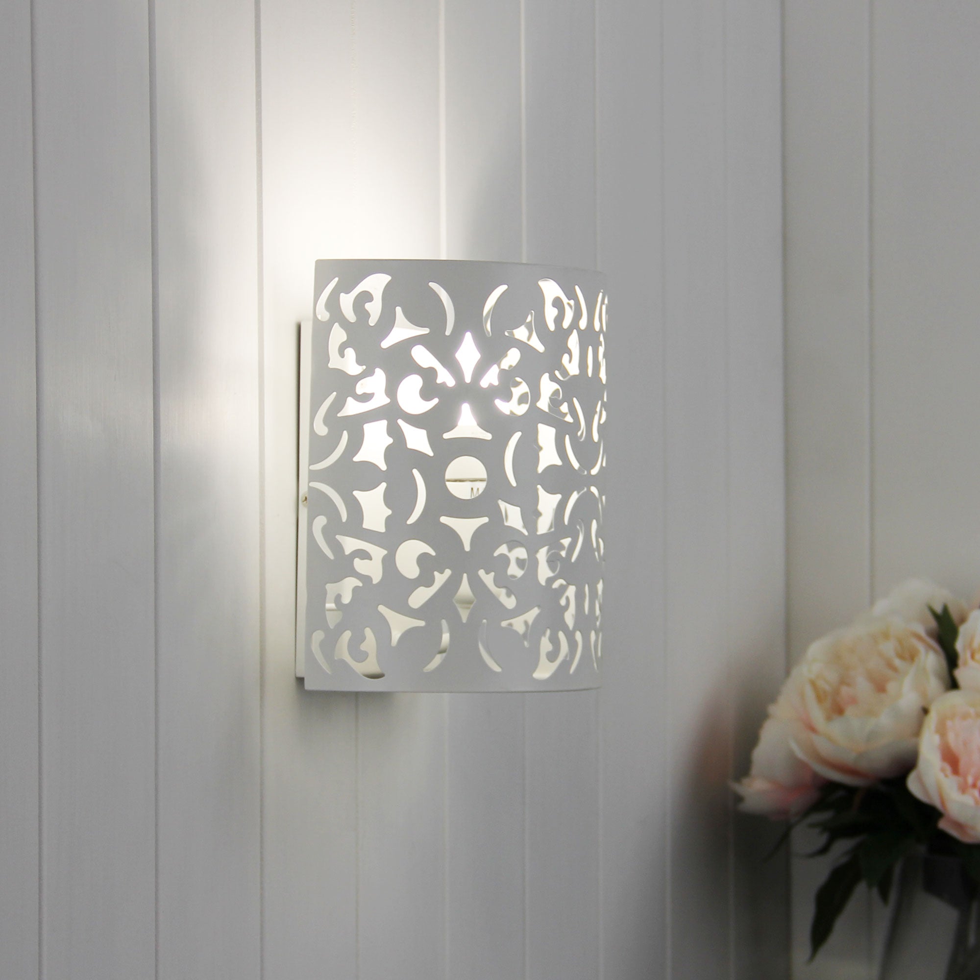 Buy Wall Sconce Australia Vicky 1 Light Wall Light Matt White - OL68781WH