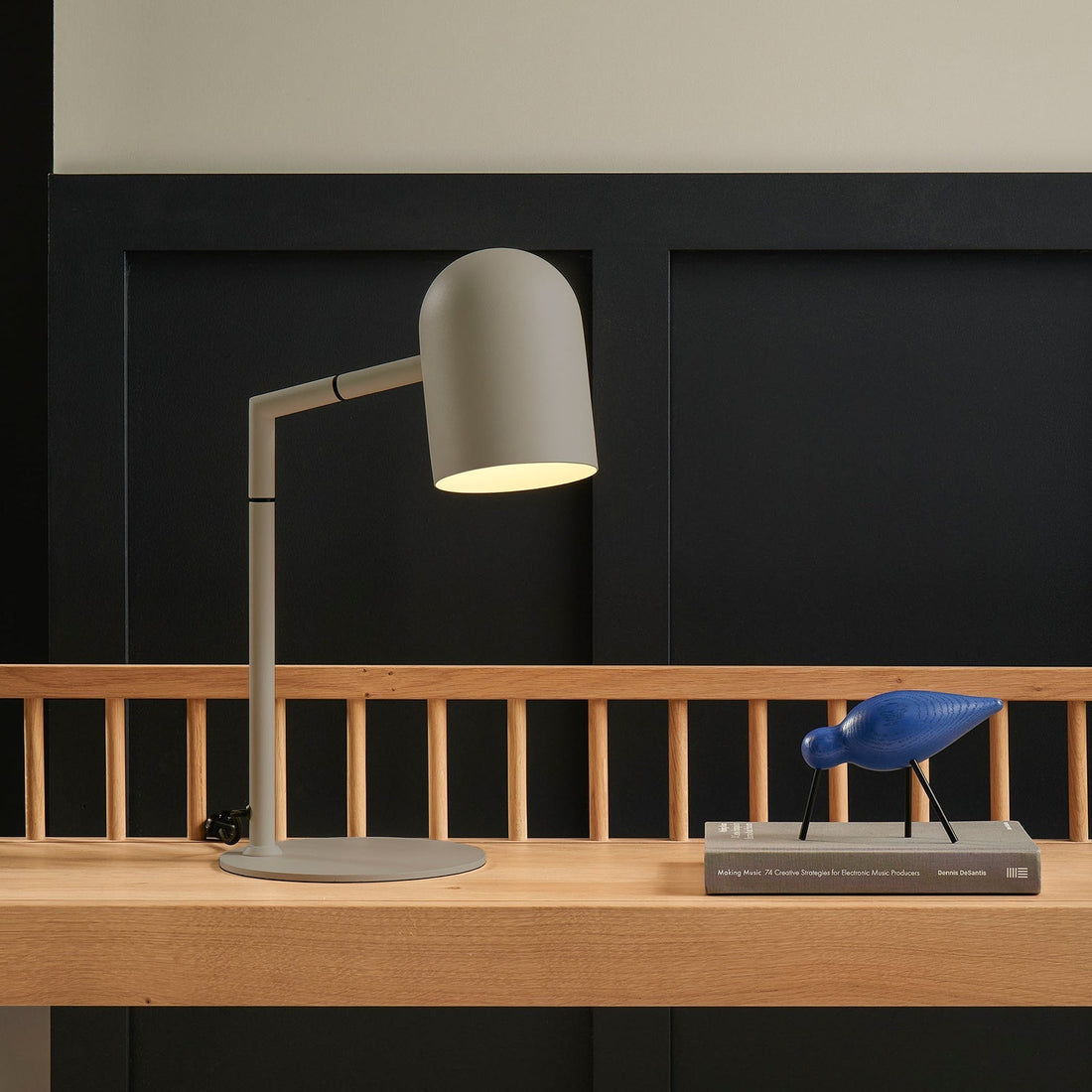 Pia Desk Lamp Powdercoat Bone - 1401