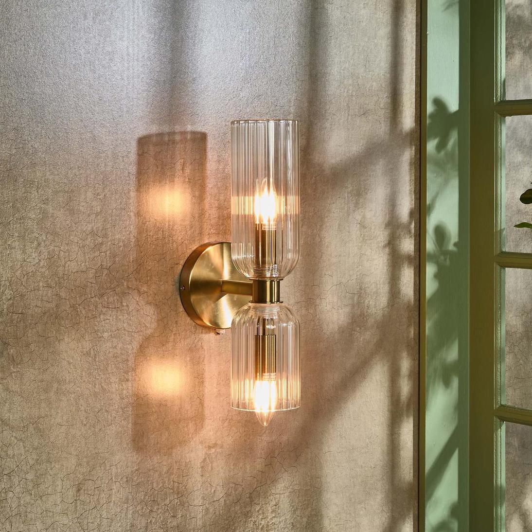 Hendricks Wall Light Antique Brass - ELYS1100702AB