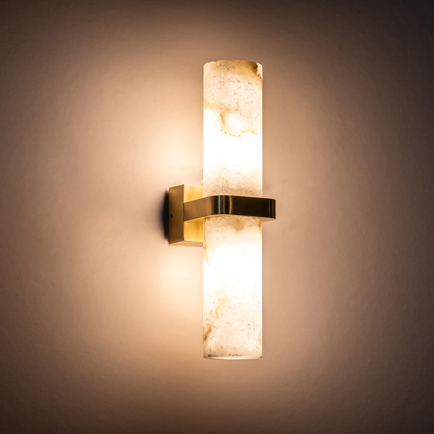 Albast LED Up & Down Wall Light 9W 2CCT Brass - HV8079T-BR