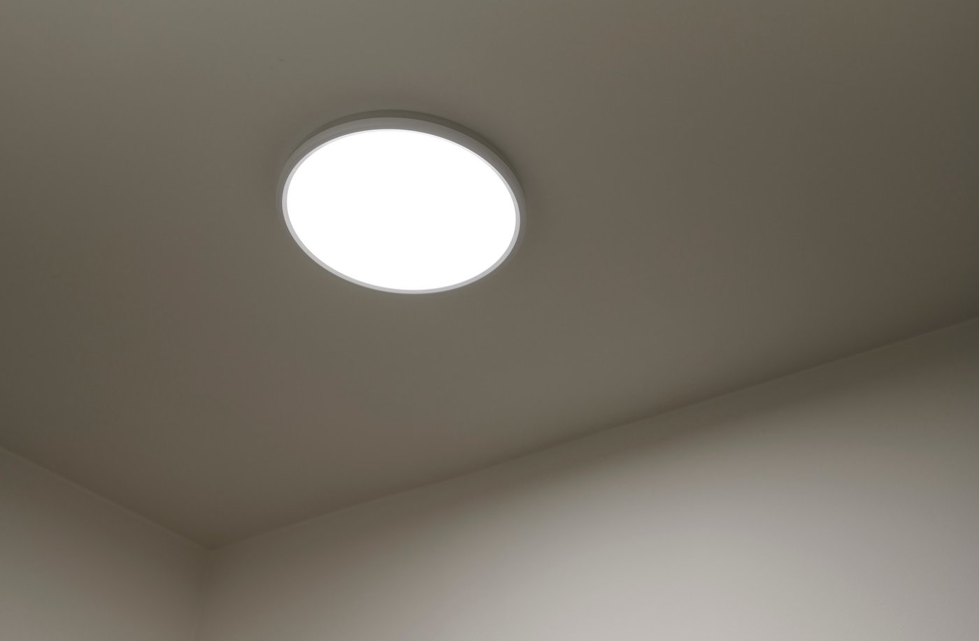 Liva Smart Colour Ceiling Light White - 2110826101