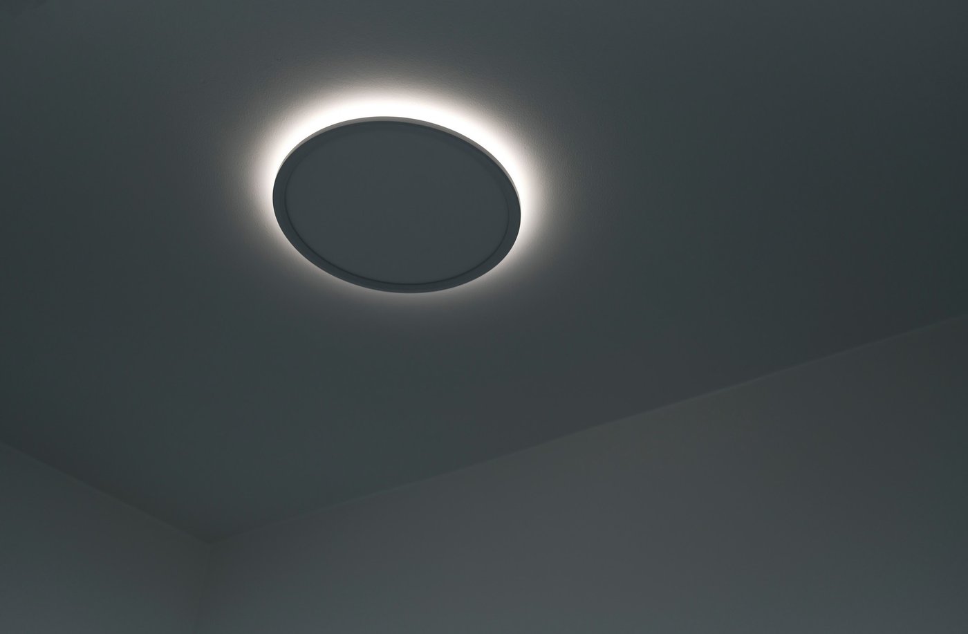 Liva Smart Colour Ceiling Light White - 2110826101