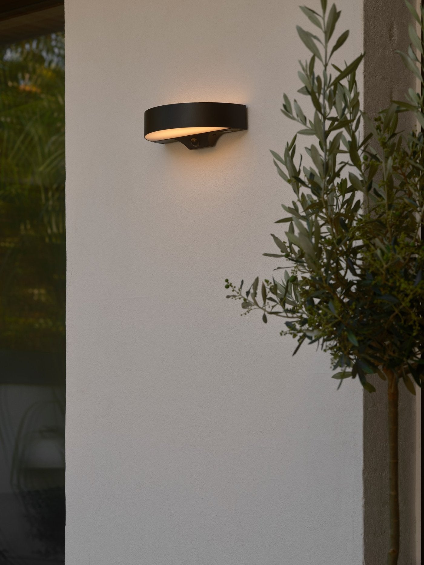 Monay Round Solar Wall light 5W 3000K Black - 2518351003