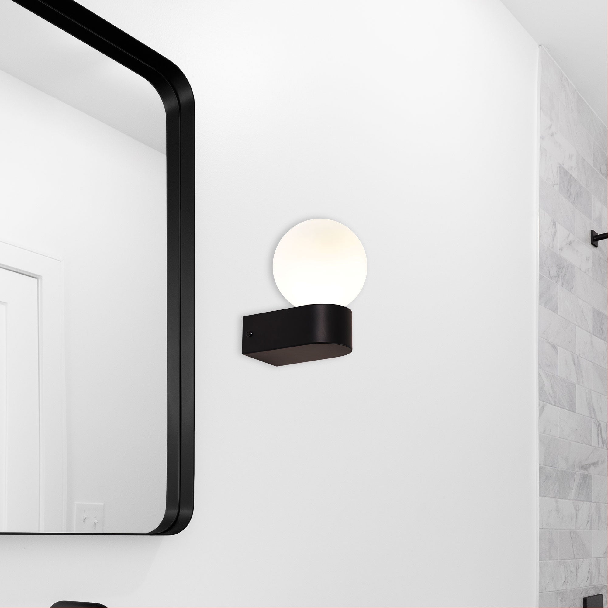 Minne LED Vanity Light 7W Black & Opal Matt - OL54251BK