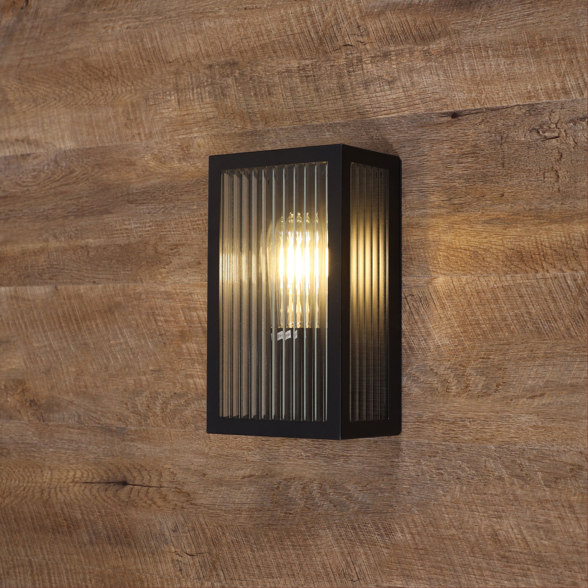 Chicago Wall Light Aluminium Black - OL7651BK