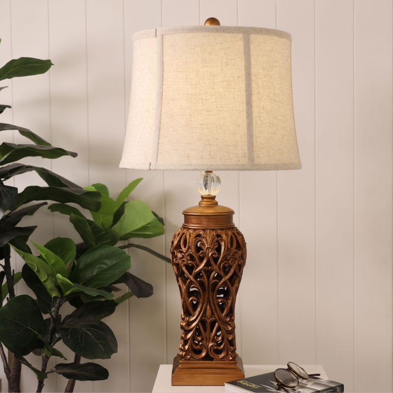 Classic Antique Cut Lamp With Harp Shade Antique Gold - OL97976AG