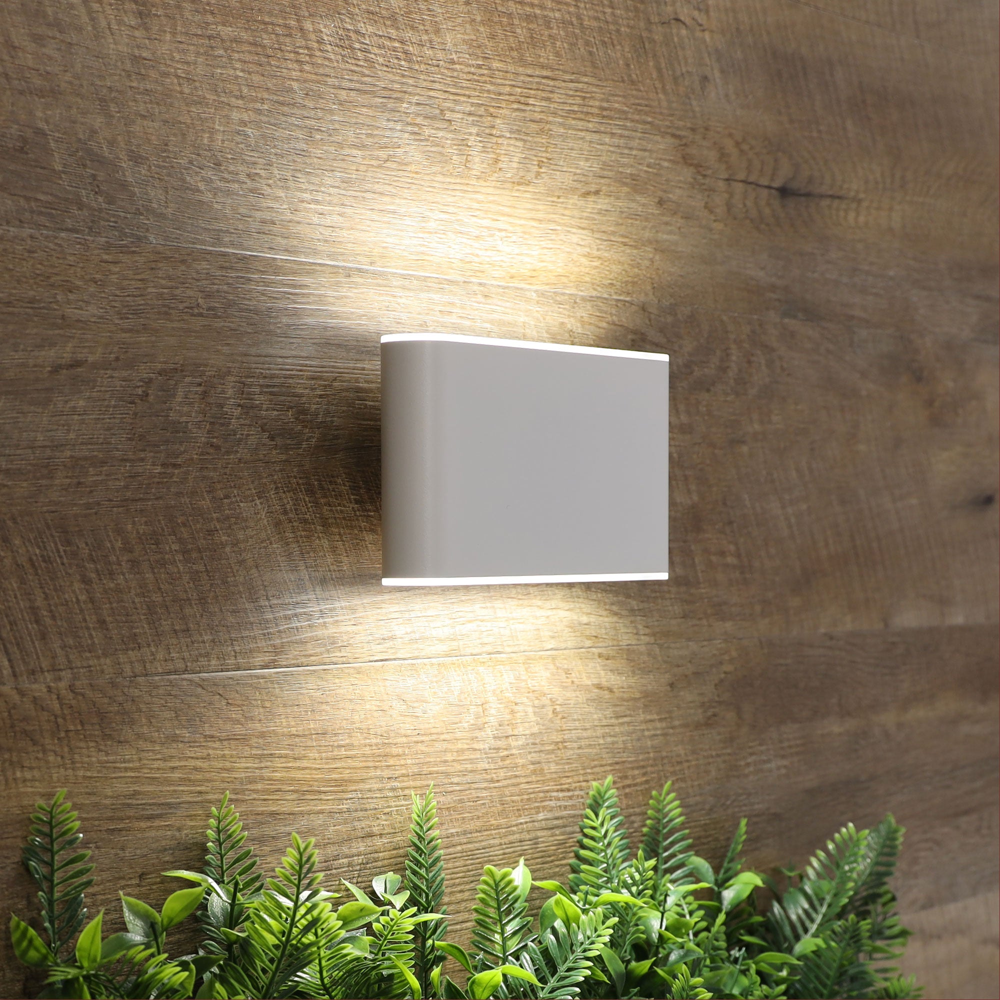 Wash Up/Down LED Wall Light 6W TRI Colour White - UA7363WH