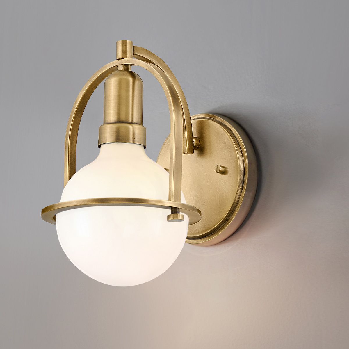 Somerset Wall Light Heritage Brass - QN-SOMERSET1-HB