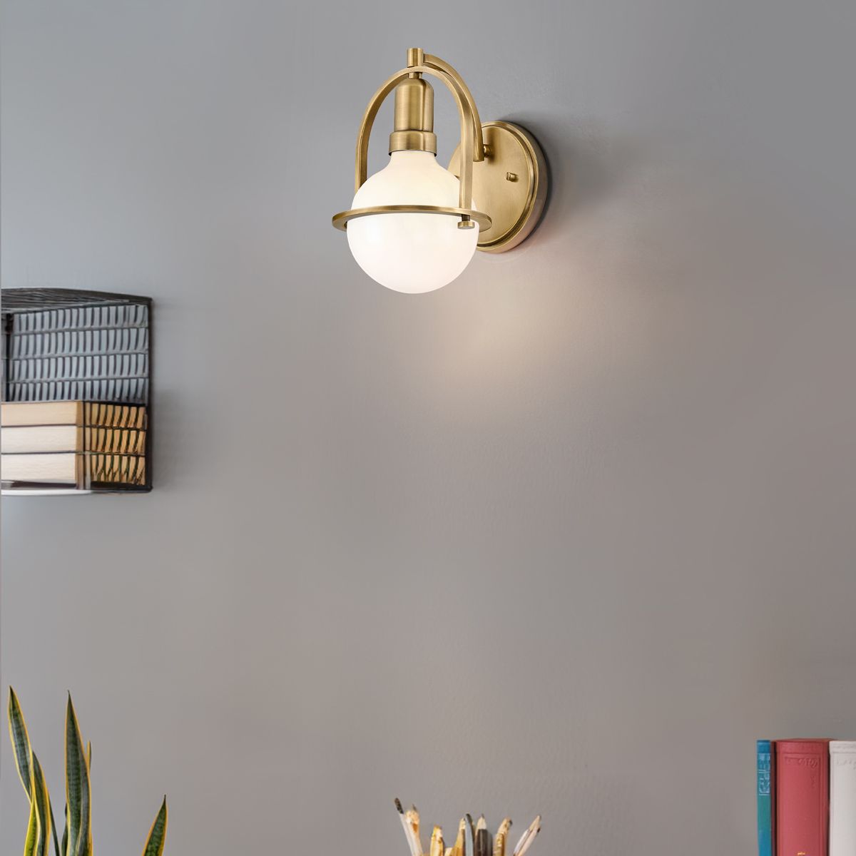 Somerset Wall Light Heritage Brass - QN-SOMERSET1-HB